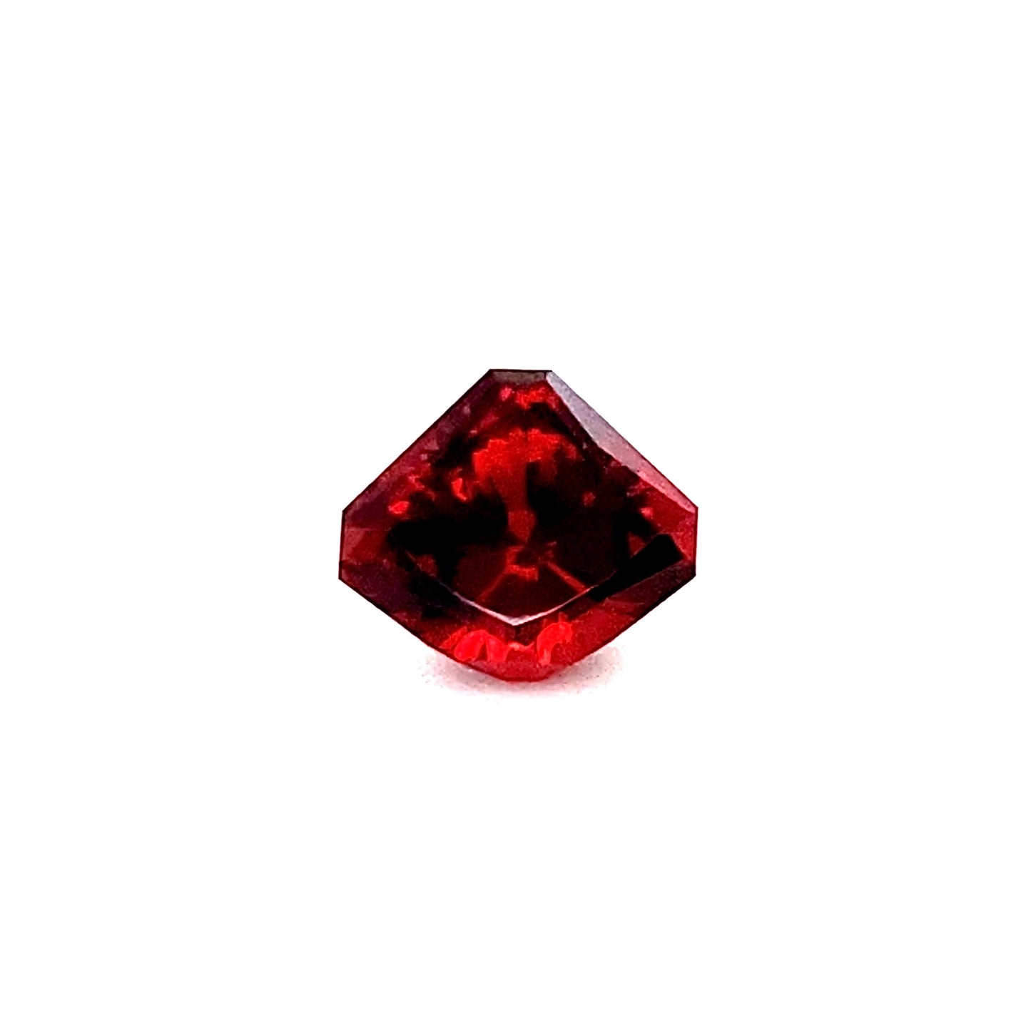 4.85 CT Garnet