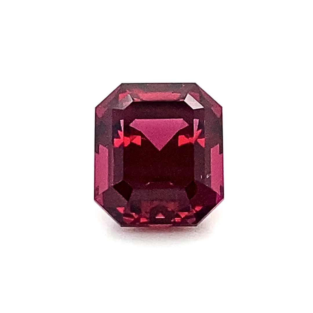 8.764 CT Rhodolite