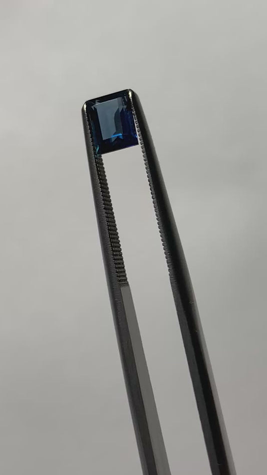 0.67 CT Blue Sapphire
